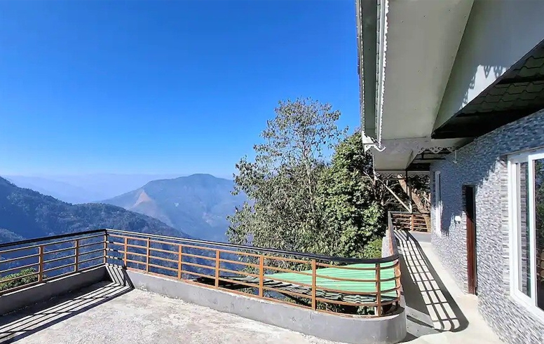 Best Homestay, Best Hotel, Best offbeat location in Delo Park, Daragaon, Dalapachan Khasmahal, Ramdhura, Icche Gaon, Burmaik, Sillery Gaon, Kalimpong
